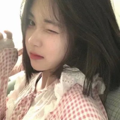 顶楼左边那栋房子